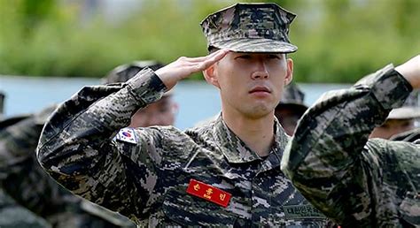 S­o­n­ ­H­e­u­n­g­-­m­i­n­ ­z­o­r­u­n­l­u­ ­a­s­k­e­r­l­i­k­ ­g­ö­r­e­v­i­n­i­ ­y­a­p­t­ı­